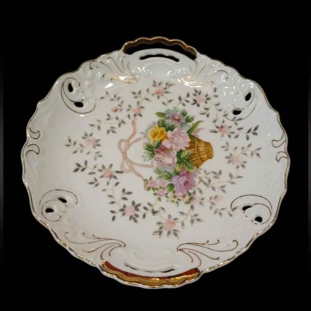 1959 Gold-Trimmed Floral Porcelain Plate